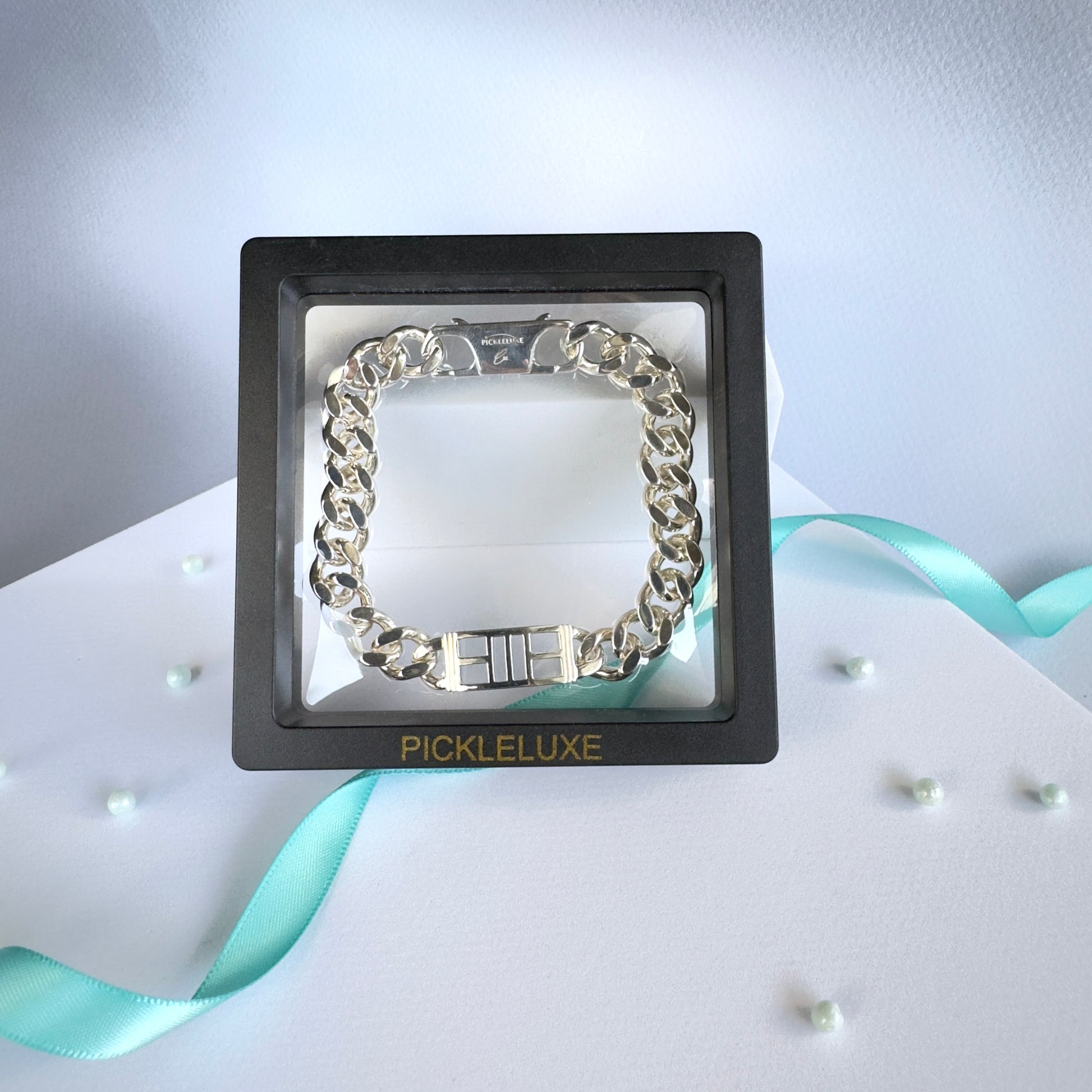 gift box insert with bracelet